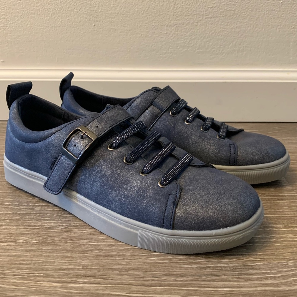 Secret celebrity navy Velcro slip on sneakers 9.5